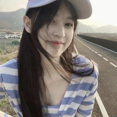 相遇骤雨中